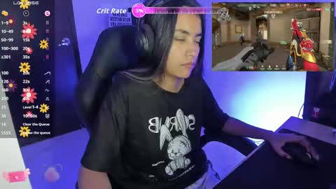 Snapshot of sabrina_chester_02 chatting on September 29, 8:35 pm Angie online show from September 29, 8:35 pm