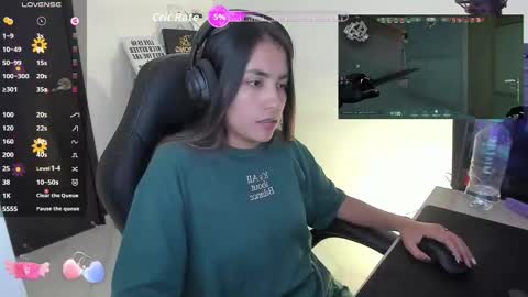 Snapshot of sabrina_chester_02 chatting on October 10, 8:41 pm Angie online show from October 10, 8:41 pm