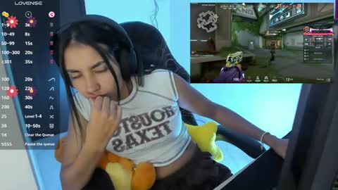 Snapshot of sabrina_chester_02 chatting on June 10, 9:46 pm Angie online show from June 10, 9:46 pm