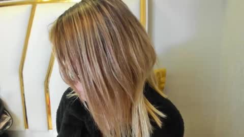 Snapshot of sabrina_cole chatting on January 15, 9:13 am . Sabrina Cole . online show from January 15, 9:13 am