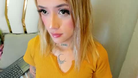 Snapshot of sabrina_cole chatting on February 2, 3:32 am . Sabrina Cole . online show from February 2, 3:32 am