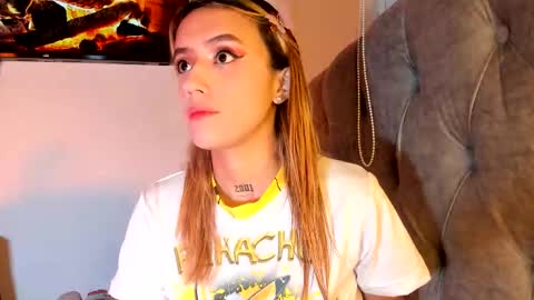 Snapshot of sabrina_cole chatting on November 28, 4:37 am . Sabrina Cole . online show from November 28, 4:37 am