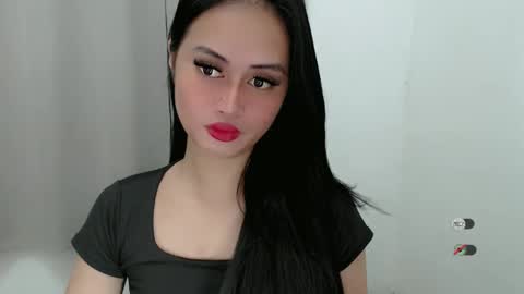 Snapshot of sabrina_inviting chatting on February 25, 10:50 pm Sabrina online show from February 25, 10:50 pm