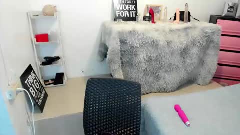 Sabrina online show from December 14, 10:25 pm