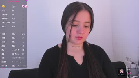 Snapshot of sabrina_lennox chatting on July 10, 7:05 pm Sabrina Maria online show from July 10, 7:05 pm