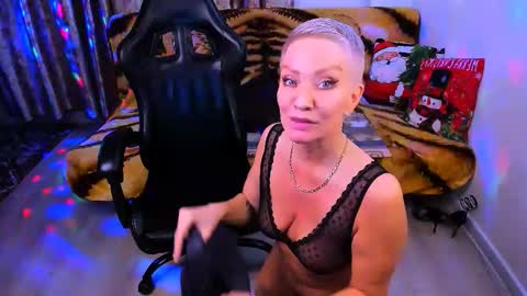 Tatiana online show from December 17, 11:44 pm