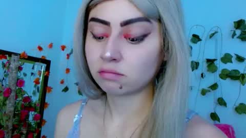 Snapshot of sabrinaexpositoxx chatting on November 15, 1:07 pm SABRI online show from November 15, 1:07 pm