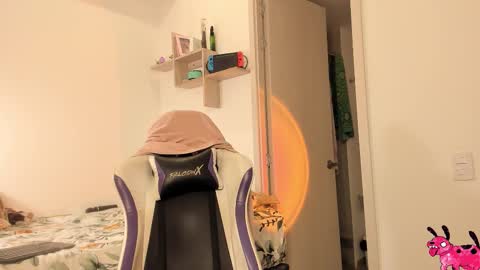 Snapshot of sabrinawiid chatting on November 5, 12:10 am Sabrina online show from November 5, 12:10 am