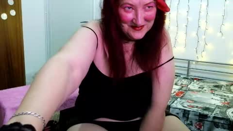 SabrinaXlovess online show from May 15, 6:59 pm