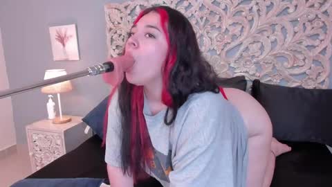 sabrinna  online show from April 30, 8:15 pm