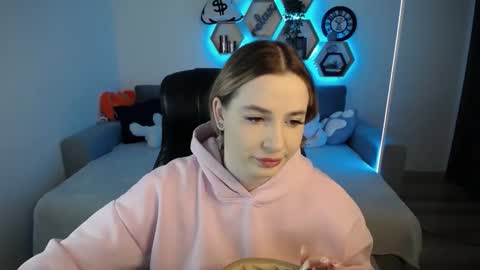 Sabrina Violet online show from February 9, 9:05 am