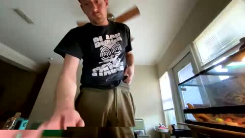 sabrosocockcarnesandwich online show from May 21, 9:44 pm
