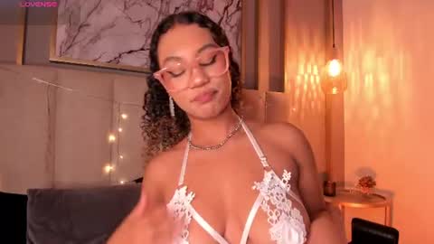 Sophie online show from June 19, 4:39 am