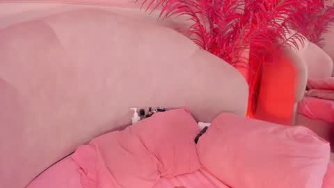 Snapshot of saekohofman chatting on January 12, 10:12 am Mara online show from January 12, 10:12 am