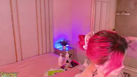 Snapshot of saekohofman chatting on June 18, 4:13 am Mara online show from June 18, 4:13 am