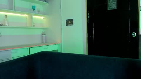 Snapshot of saelivrae chatting on May 6, 6:46 pm Cami online show from May 6, 6:46 pm