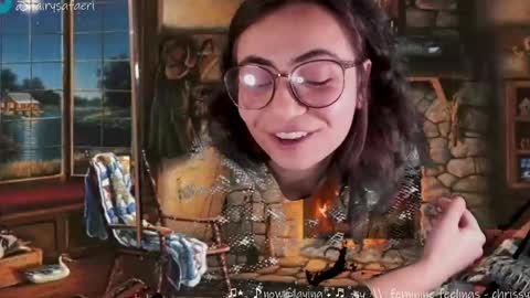 Snapshot of safaeri chatting on December 4, 8:18 pm Safa online show from December 4, 8:18 pm