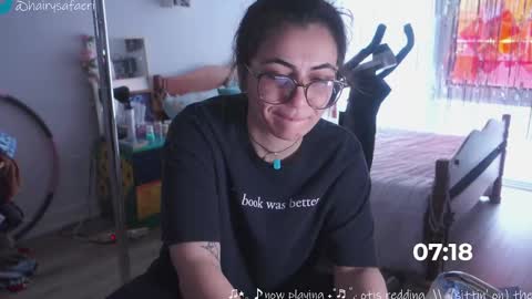 Snapshot of safaeri chatting on January 15, 4:32 pm Safa online show from January 15, 4:32 pm