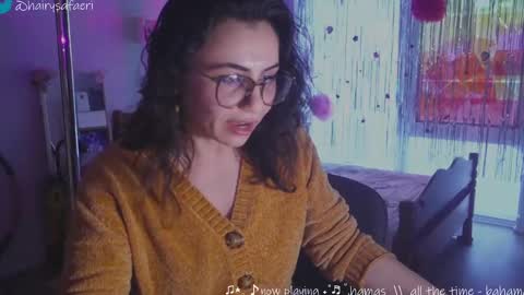 Snapshot of safaeri chatting on February 4, 9:52 pm Safa online show from February 4, 9:52 pm