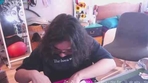 Snapshot of safaeri chatting on February 21, 7:10 pm Safa online show from February 21, 7:10 pm