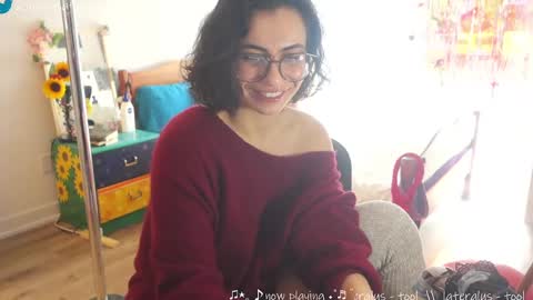 Snapshot of safaeri chatting on February 26, 4:14 pm Safa online show from February 26, 4:14 pm