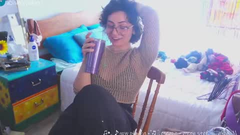 Snapshot of safaeri chatting on March 6, 5:33 pm Safa online show from March 6, 5:33 pm