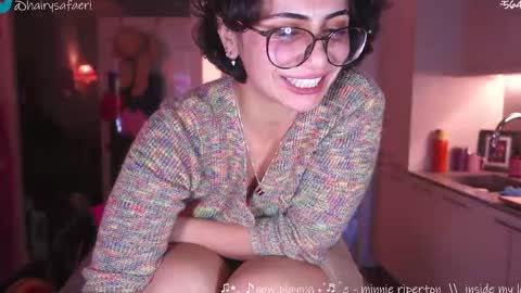 Snapshot of safaeri chatting on September 11, 8:09 pm Safa online show from September 11, 8:09 pm