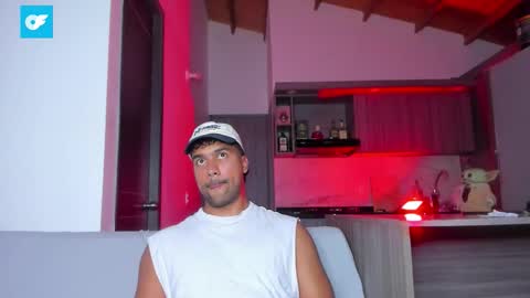 Snapshot of sag_1998 chatting on October 3, 6:21 am Sag online show from October 3, 6:21 am