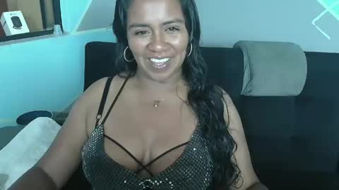 saggil_0385 online show from April 25, 8:06 am