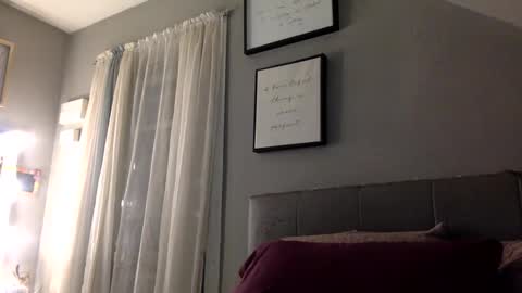 Snapshot of saggy888 chatting on September 10, 4:45 am MistressLady online show from September 10, 4:45 am