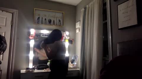 Snapshot of saggy888 chatting on September 11, 4:45 am MistressLady online show from September 11, 4:45 am