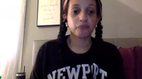 Snapshot of saggy888 chatting on September 26, 10:47 pm MistressLady online show from September 26, 10:47 pm