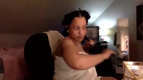 Snapshot of saggy888 chatting on October 30, 11:05 pm MistressLady online show from October 30, 11:05 pm