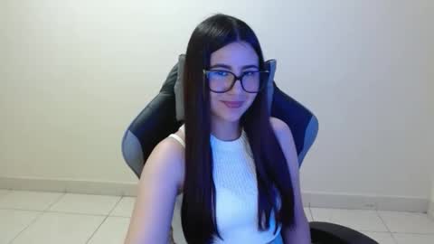 Sahaliefox  online show from October 26, 4:24 pm