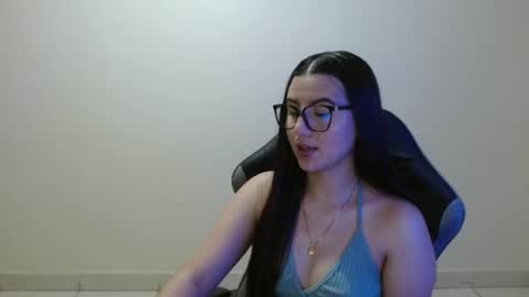 Sahaliefox  online show from July 6, 9:28 pm