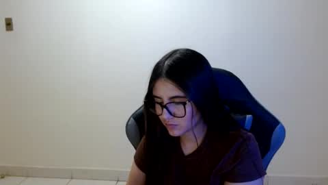 Sahaliefox  online show from July 23, 10:29 pm
