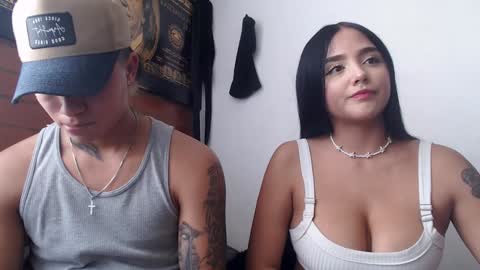 Sahara y Thiago online show from January 15, 5:58 pm