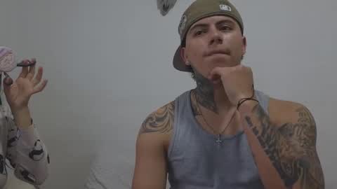 Sahara y Thiago online show from November 16, 11:27 am