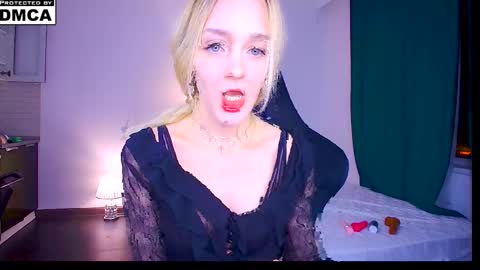 Sofia online show from May 22, 10:15 pm