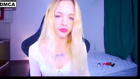 Sofia online show from June 8, 1:39 am