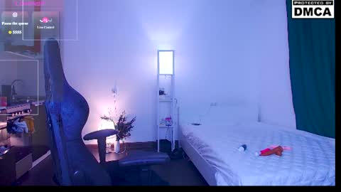 Sofia online show from June 11, 2:33 am