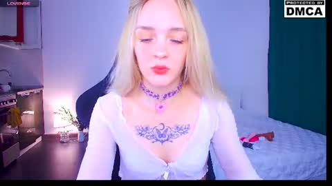 Sofia online show from June 17, 9:27 pm
