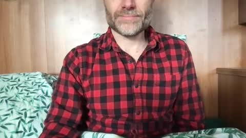 Snapshot of saint009 chatting on March 5, 2:23 pm saint009 online show from March 5, 2:23 pm