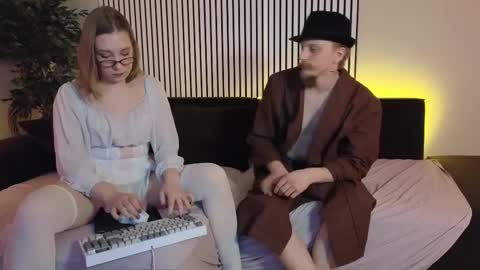 Snapshot of saint__vicious chatting on February 14, 6:02 am saint__vicious online show from February 14, 6:02 am