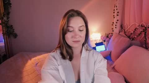 Snapshot of saint__vicious chatting on May 5, 8:28 pm saint__vicious online show from May 5, 8:28 pm
