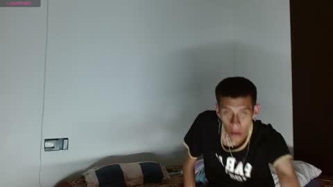 Snapshot of saint_boyy chatting on December 14, 2:34 am saint boy online show from December 14, 2:34 am