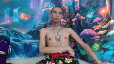 Snapshot of saint_boyy chatting on January 11, 7:16 pm saint boy online show from January 11, 7:16 pm