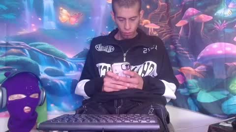 Snapshot of saint_boyy chatting on January 26, 1:15 pm saint boy online show from January 26, 1:15 pm