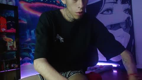 Snapshot of saint_boyy chatting on February 22, 3:01 am saint boy online show from February 22, 3:01 am