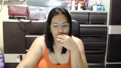 saint_flowerxxx online show from May 19, 3:51 pm